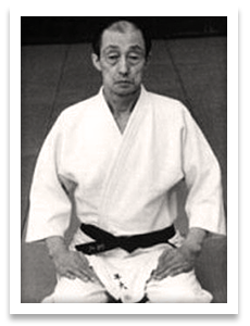 Kenji Tomiki